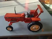 1993 Allis Chalmers 175 1/16 Scale Die Cast Tractor