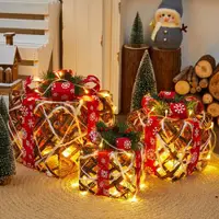 在飛比找ETMall東森購物網優惠-新年春節裝飾品藤編創意禮盒圣誕樹下場景布置擺件圣誕節氛圍布置