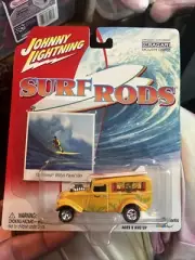 Johnny Lightning SURF RODS DIE-CAST 1933 JEEP WILLYS PANEL VAN NEW ON CARD-vtg-