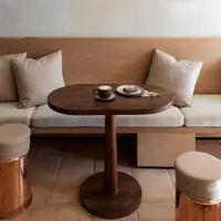 在飛比找ETMall東森購物網優惠-美式復古餐桌實木橢圓咖啡桌日式網紅奶茶甜品店胡桃色橢圓形桌子