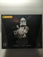 STAR WARS GENTLE GIANT ROTS CORUSCANT CLONE TROOPER DELUXE BUST AFX NEW W/COA !