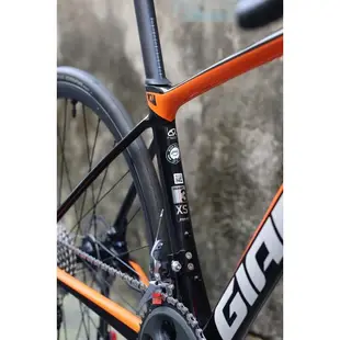 GIANT DEFY ADV DISC碳纖維碟煞公路車