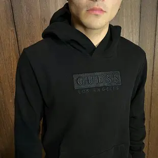 美國百分百【全新真品】GUESS 棉質 落肩 帽T 長袖連帽T恤 logo 上衣 寬鬆 男 黑色 BM88