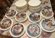 Vintage Garfield Christmas Plates Danbury Mint COMPLETE Limited Edition Set Of 8