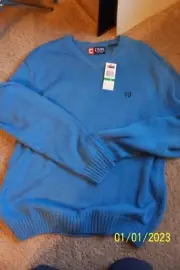 Men's Chaps Sweater - NWT - Size Large