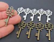 10/25/50 pieces Skeleton key pendant/ Key charm pendant/ Tibetan silver pendant