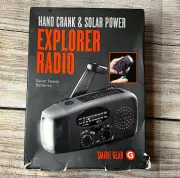 SMART GEAR HAND CRANK & SOLAR POWERED EXPLORER RADIO NEW
