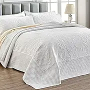 Qucover California King Bedspread, 3 Piece Soft Microfiber Ultrasonic Oversized Bedspread 120x120, Paisley Pattern Oversized Bedspread for King Beds, White