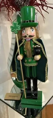 15" Leprechaun Nutcracker Wearing Green Velvet Cape St. Patricks Day Decor New