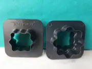 Tupperware Mini Cookie Cutter Appetizer Dough Cheese Cutter Gadget 2 Sided Set “