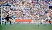 World Cup England 1 v Romania 0, England's Geoff Hurst 1970 OLD PHOTO 7