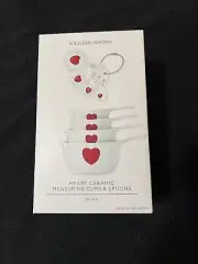 WILLIAMS-SONOMA - New in Box HEART Nesting MEASURING CUPS & SPOON Set - 8 Pieces