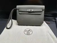 在飛比找Yahoo!奇摩拍賣優惠-Hermes Kelly depeches 25 灰綠色 c