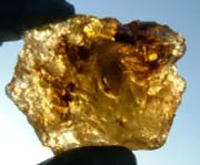 Libyan Desert Glass Meteorite Tektite impact specimen( 1000 crt)Super Gem Dark