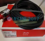 1PC New Danfoss AKS33 060G1967 pressure transmitter