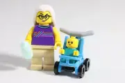 LEGO® City Minifigure Mother Baby Stroller Milk Bottle Glasses White Hair