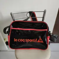 在飛比找蝦皮購物優惠-le coq sportif法國公雞牌斜背包 公雞包 側背包