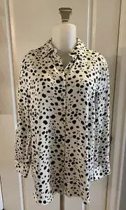 Chicos Size 1 Black White Dot Dalmation Print Button Up Long Sleeve Satin
