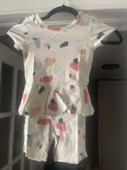 Dot Dot Smile NWT Terrazzo Romper size 3-4