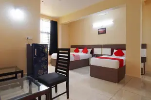 OYO 49965 Golden Residency