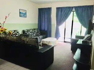 丹那拉塔的3臥室公寓 - 100平方公尺/2間專用衛浴Desa Highlands Muslim Homestay