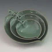Antique Alive Tabletop Set of 3 Celadon Green Glaze Peach Shape Design Porcelain Ceramic Pottery Dessert Pie Ice Cream Snack Fruit Serving Side Party Dish Plate