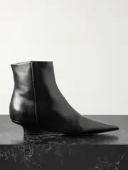 [TOTEME] TOTEME - The Sharp Leather Ankle Boots - Black - IT42 IT 42 Black