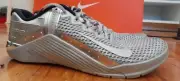 New nike Metcon 6 Premium Metallic + receipt, original box, fits like US11.5