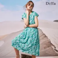 在飛比找momo購物網優惠-【Diffa】綠葉連袖綁帶連身洋裝-女