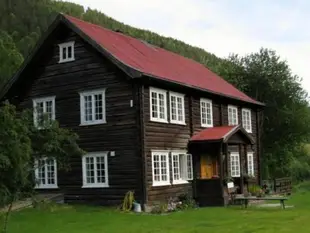 Sevletunet B&B and Cabins