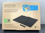 Wacom - One Medium Bluetooth Graphics Drawing Tablet bonus pack software