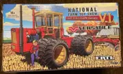 VERSATILE #125 4-WHEEL DRIVE TRACTOR 1/32 scale Ertl National Farm Toy Show 14+