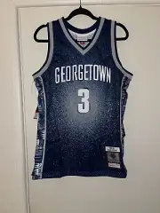 Mitchell & Ness ALLEN IVERSON 95-96 Georgetown Hoyas Gradient Jersey Size Medium