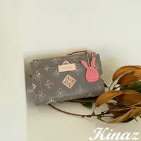 在飛比找momo購物網優惠-【KINAZ】植鞣革雙拉鍊袋兔子吊飾老花中夾-法式夢境-植物