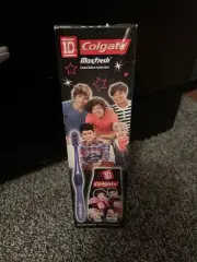 One Direction Toothbrush Colgate BRAND NEW hard To Find