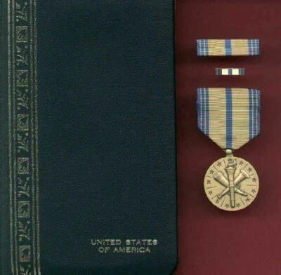 Air Force Reserve medal with rb lp complete cased set