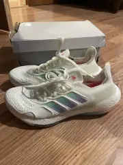 Size 8- adidas UltraBoost 22 Heat.RDY White Tint Pulse Mint W