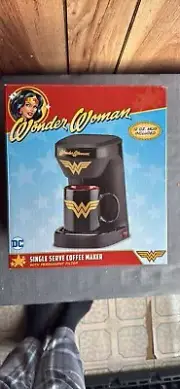 New DC Wonder Woman Single Serve Coffee Maker with Filter W/ 12 Oz MUG NIB