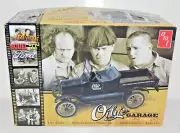 AMT 3 STOOGES Oily's Garage Model T Ford 1/25 Model Kit 1012/12 -New & Free Ship