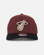 [MITCHELL & NESS] Mitchell & Ness Miami Heat 'Vintage Burgundy' Mvp Snapback Burgundy - Size ONE ONE Burgundy