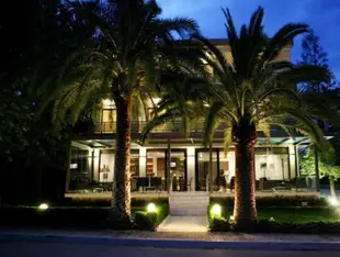 Alexakis Hotel & Spa