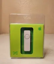 New Sealed Apple iPod shuffle 1st Generation White (512MB) MA133LL/A