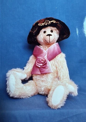 ‘90s The Teddy Tailor “HONEYSUCKLE” 14” Delicate Jointed Teddy & Hat Pattern