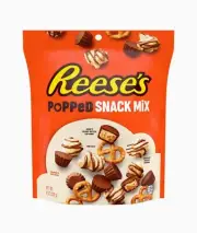 ⚫️ New Reese's Popped Snack Mix Peanut Butter Cups Pretzels Popcorn Bag 8oz