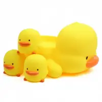 在飛比找蝦皮購物優惠-黃色小鴨 PiYO PiYO 家族水中有聲玩具組 洗澡玩具 