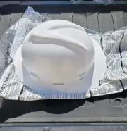 MSA V-Gard Full-Brim White Hard Hat- w/ Headgear- Brand New