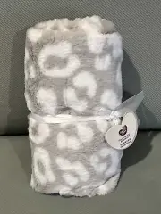 Parents Choice Animal Print Gray White Cheetah Baby Blanket Minky Plush Soft New