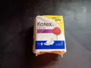 Kotex Vintage 2004-2008 Overnight Maxi Pads Sealed Package 14 Count NEW