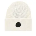 [MONCLER] MONCLER Knitted beanie hat with logo patch Man One Size One Size White