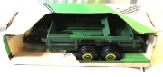 Vintage 1985 Ertl John Deere Hydra Push Spreader, Diecast 1/16 "New in Box"